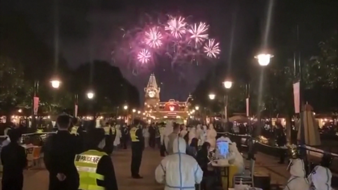 One Covid case sends Shanghai Disneyland into snap
lockdown 1 One Covid case sends Shanghai Disneyland into snap
lockdown 1
