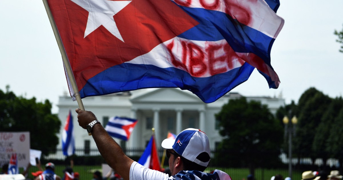A resolution on solidarity with Cuban protesters divides
Democrats 1