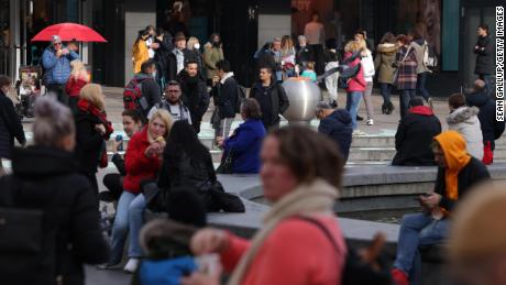 Austria on verge of placing millions of unvaccinated people
in lockdown, as chancellor slams 'shameful' shot uptake 1