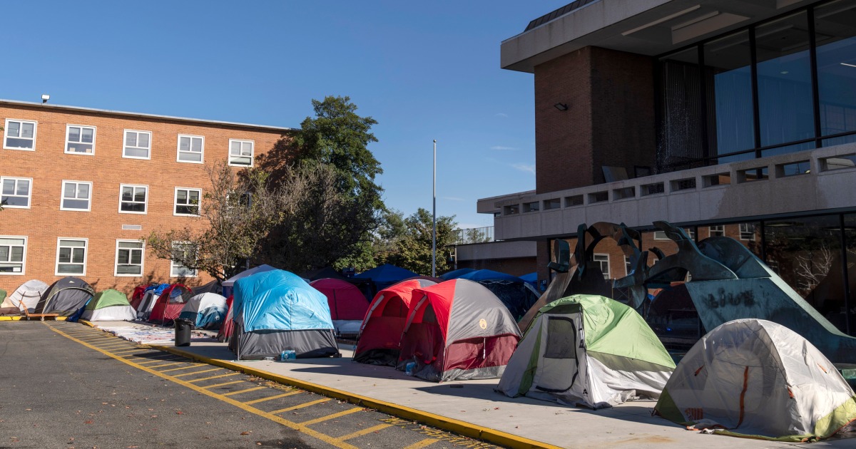 Howard University student protest ends with a confidential
agreement 1