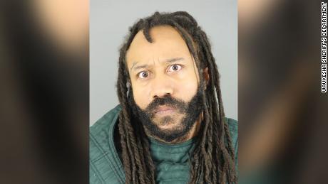 Waukesha parade crash suspect appeared to have no emotion as
officers tried to stop him, authorities say 1