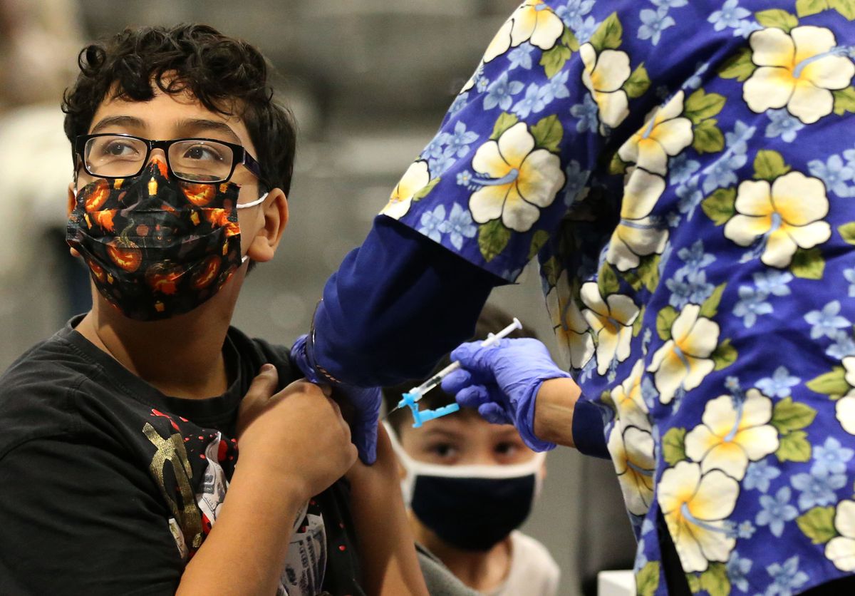 Illinois sees uptick in youth COVID-19 cases, school
outbreaks heading into Thanksgiving break 1