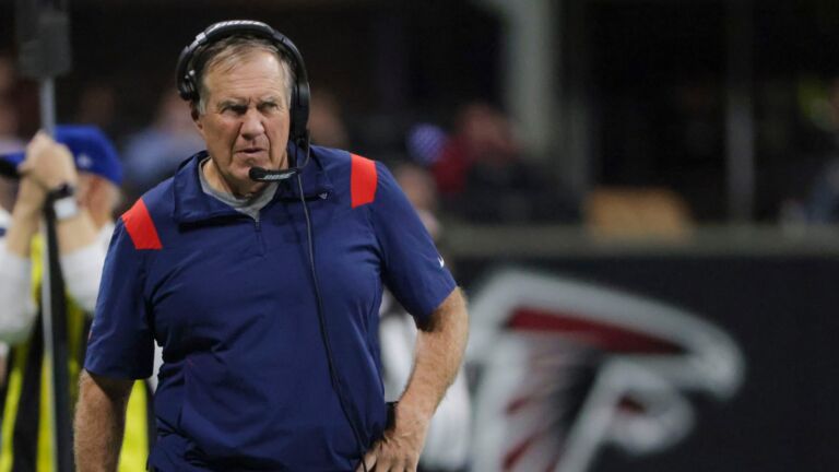 Stacking up the Patriots’ remaining schedule against other
AFC playoff contenders 1