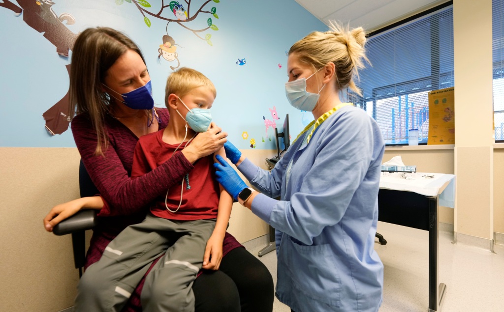 COVID-19 cases in Colorado children drop; health officials
warn they can rise after holiday gatherings 1