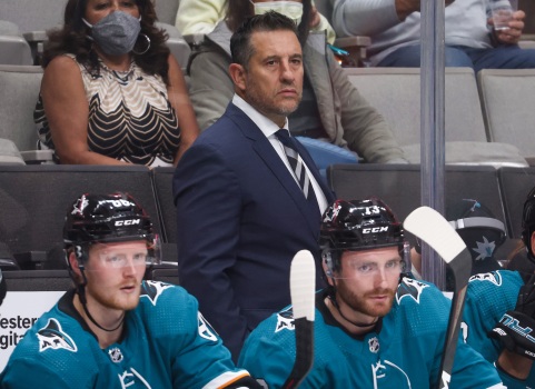 Sharks’ Boughner describes ‘crazy’ time after he tested
positive for COVID-19 1