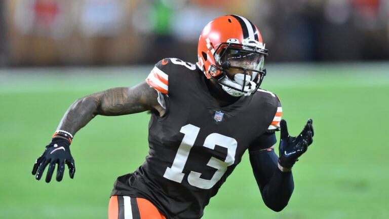 Should the Patriots try to add Odell Beckham Jr.? 1