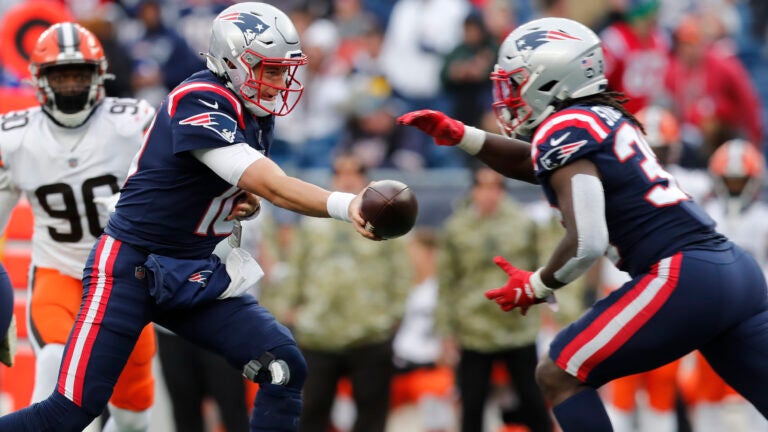 Patriots strike gold with Mac Jones, stellar 2021 rookie
class 1