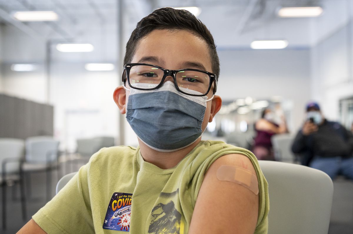 Chicago kids ages 5-11 line up for COVID-19 vaccine: ‘It’s
important because I don’t want to get anyone sick and I don’t want
to get sick’ 1