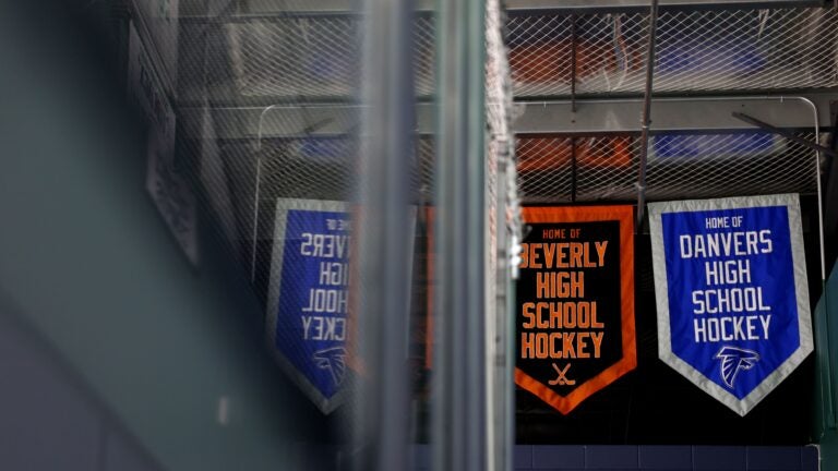 Mass. attorney general’s office looking into Danvers hockey
team allegations 1