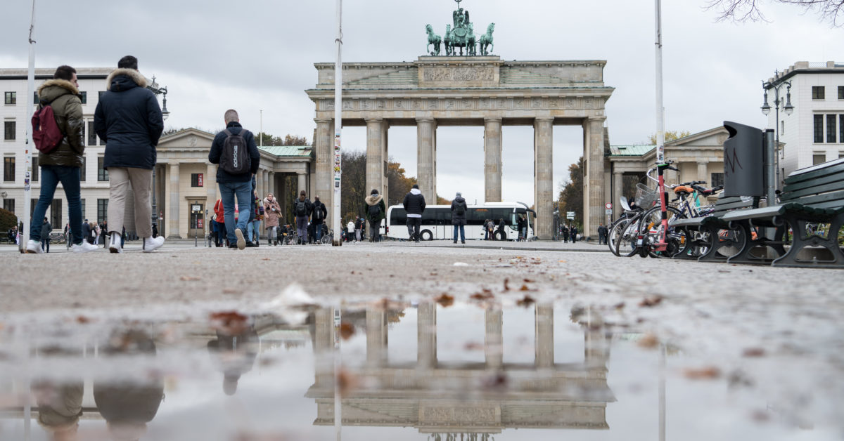 Germany’s likely government prepares new rules to handle
rampant coronavirus 1