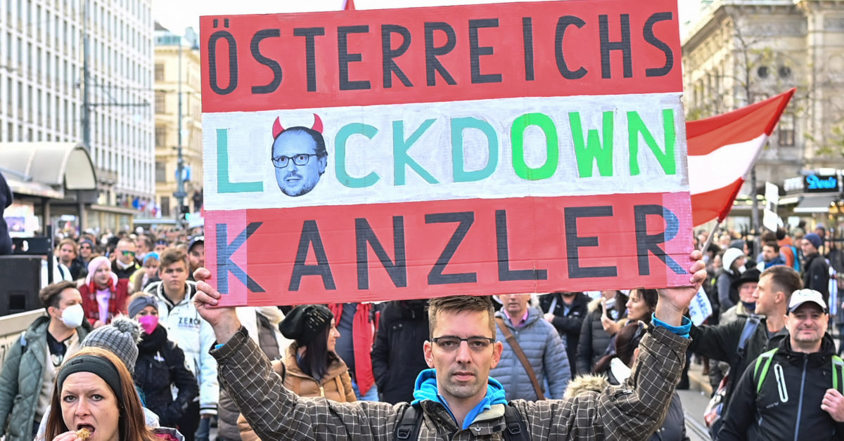 Major protest in Vienna against lockdown and mandatory
coronavirus vaccination 1