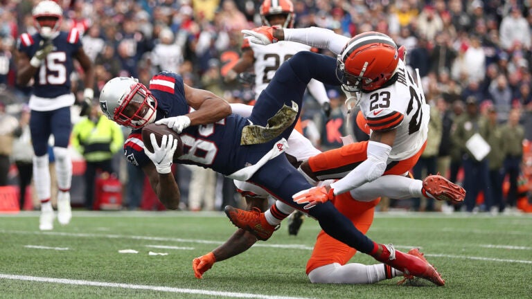 Troy Hill injury: Browns CB had ‘movement in all
extremities’ after scary moment vs. Patriots 1
