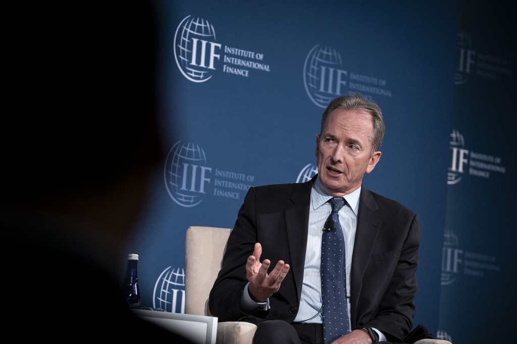 Morgan Stanley boss to young bankers: You’re ‘nuts’ if
you’re not in the office 1