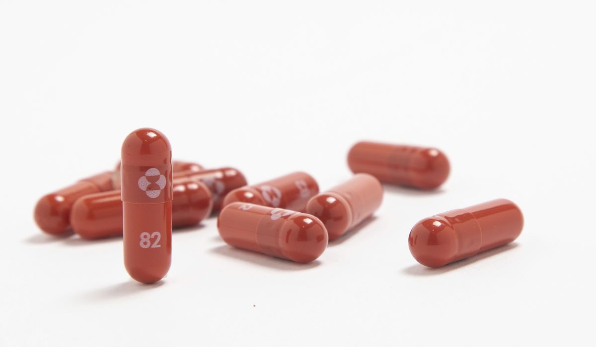 U.K. authorizes Merck's molnupiravir, first pill shown to
treat COVID-19 1