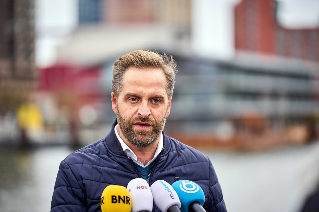 Couple arrested fleeing Dutch COVID quarantine, moved to
‘forced isolation’ 1