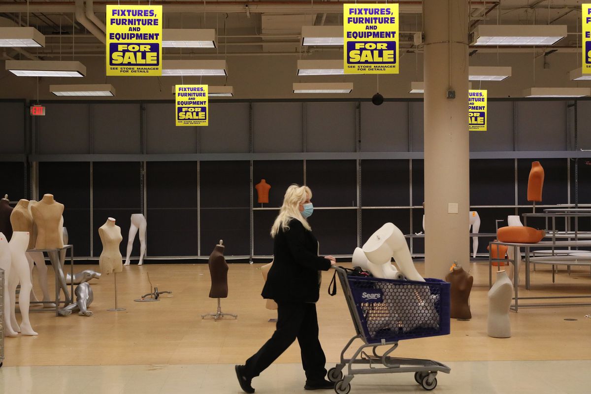 ‘End of an era’: Once a staple of the holidays — and middle
class life — the last Sears department store in Illinois closes
Sunday at Woodfield Mall 1 ‘End of an era’: Once a staple of the holidays — and middle
class life — the last Sears department store in Illinois closes
Sunday at Woodfield Mall 1