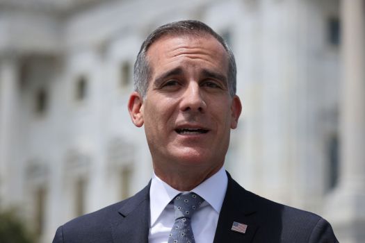 LA mayor tests positive for COVID-19 in Scotland 1