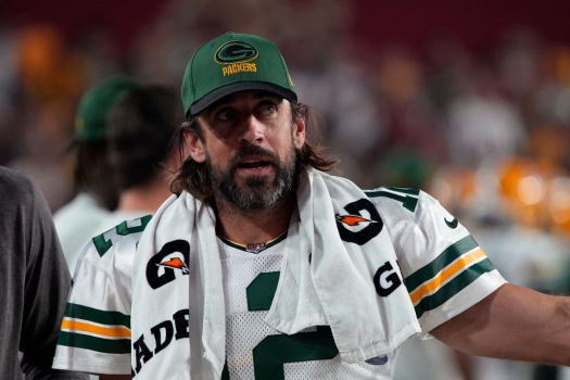 Walters: Vaccine holdouts like Aaron Rodgers are undermining
COVID-19 battle 1