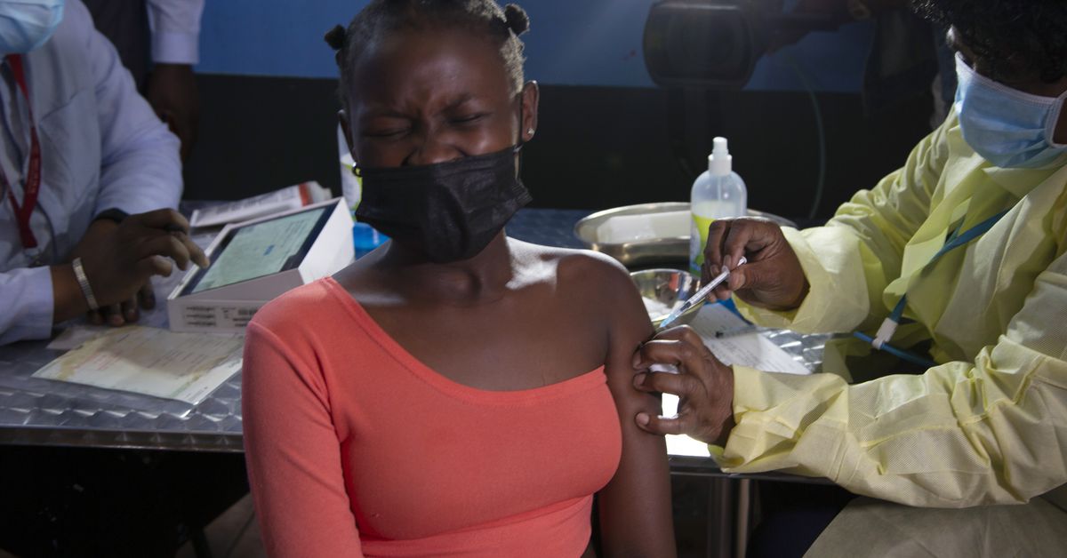 New coronavirus variant detected in South African 1