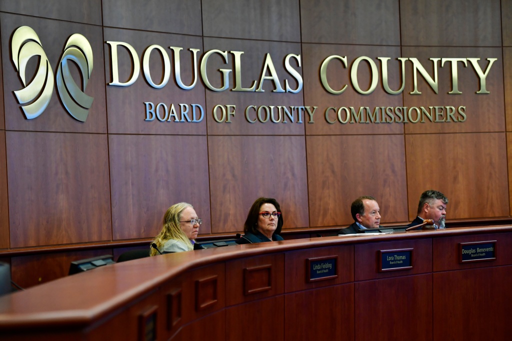 Douglas County Board of Health removes school district from
mask exemption order 1