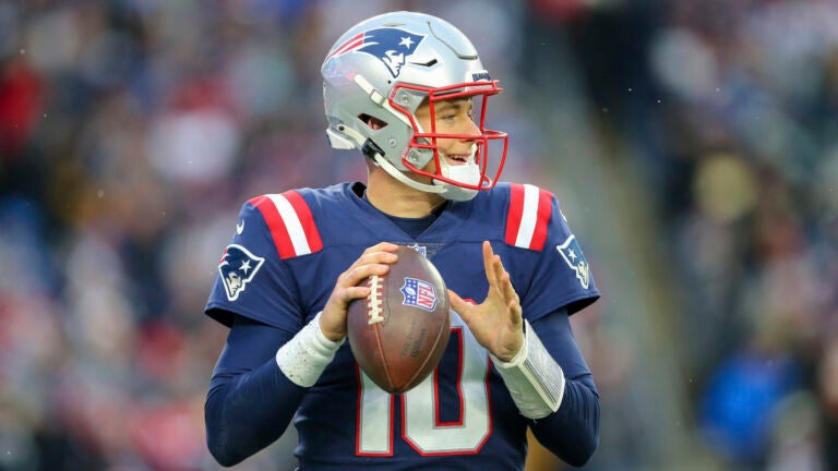 ‘Youngster, nicely done’: Watch Drew Bledsoe congratulate
Mac Jones after Patriots win 1