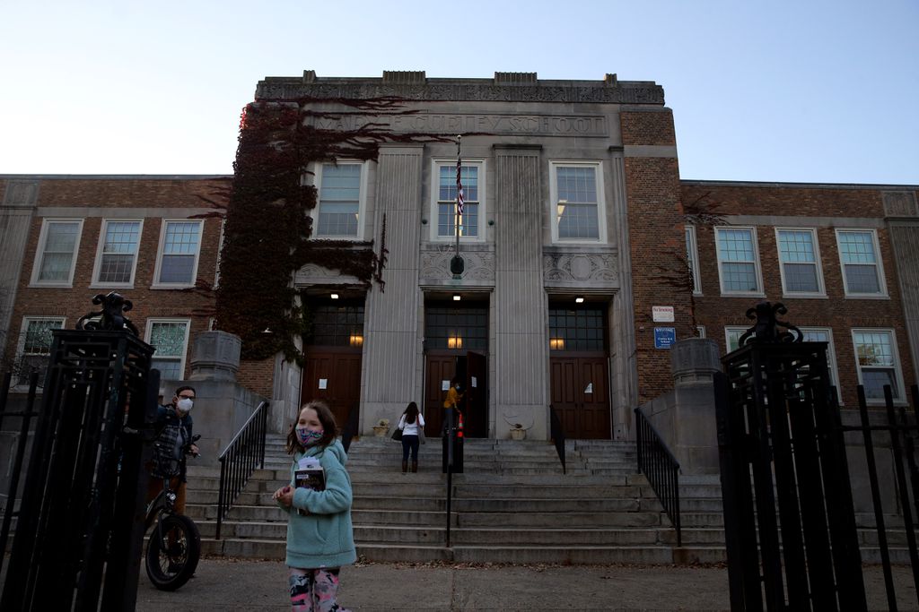 JP school continues COVID-19 closure despite state
pushback 1