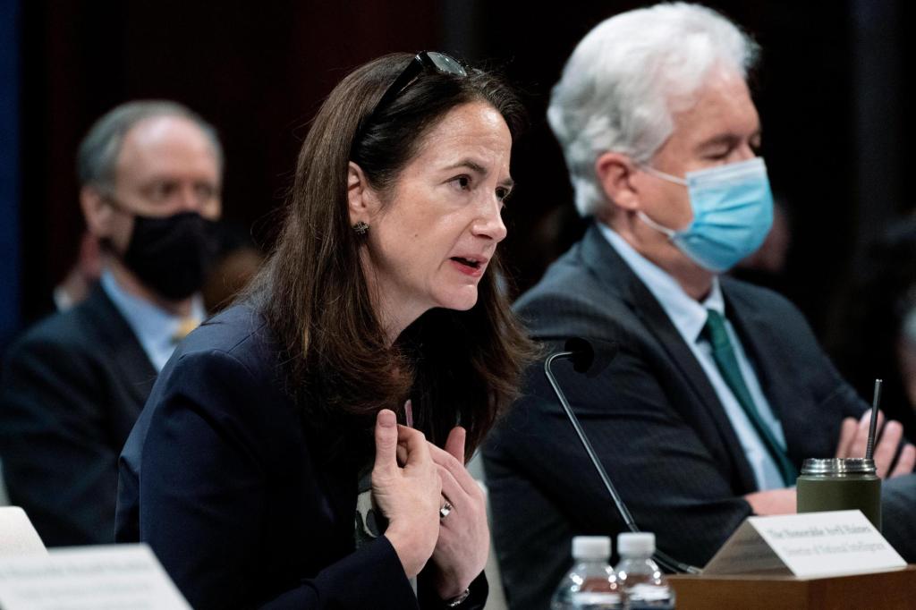 Thousands of intel officers refusing vaccine risk
dismissal 1