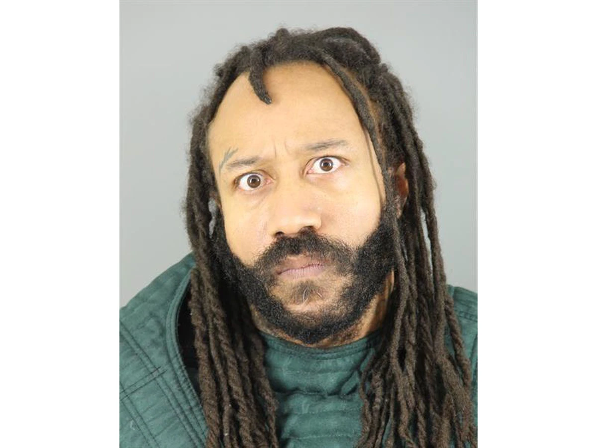 Sheriff’s office releases new, wide-eyed mugshot of Waukesha
parade crash suspect Darrell Brooks 1 Sheriff’s office releases new, wide-eyed mugshot of Waukesha
parade crash suspect Darrell Brooks 1