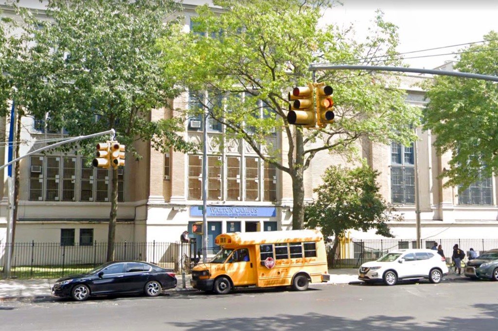 Teen stabs classmate with scissors inside Bronx high
school 1