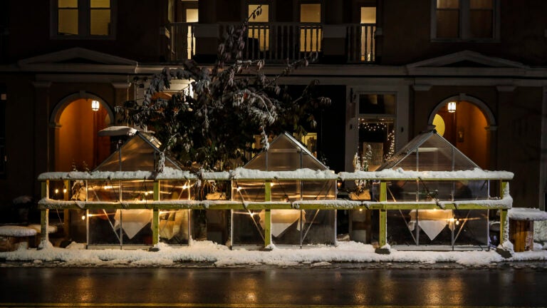 Expanded outdoor dining will continue in Cambridge after
COVID-19 relief measures expire 1 Expanded outdoor dining will continue in Cambridge after
COVID-19 relief measures expire 1