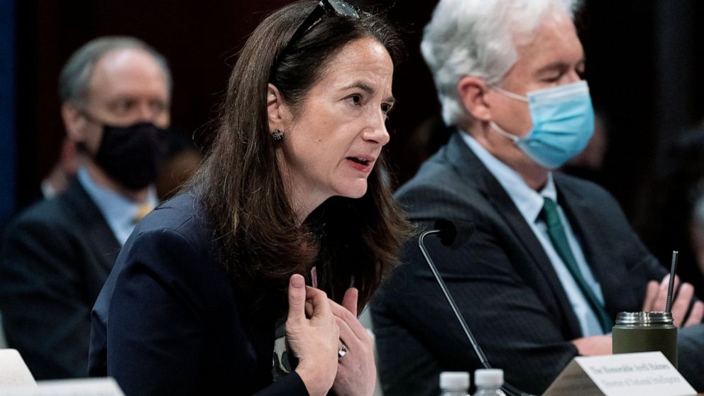 Thousands of intel officers refusing vaccine risk
dismissal 1