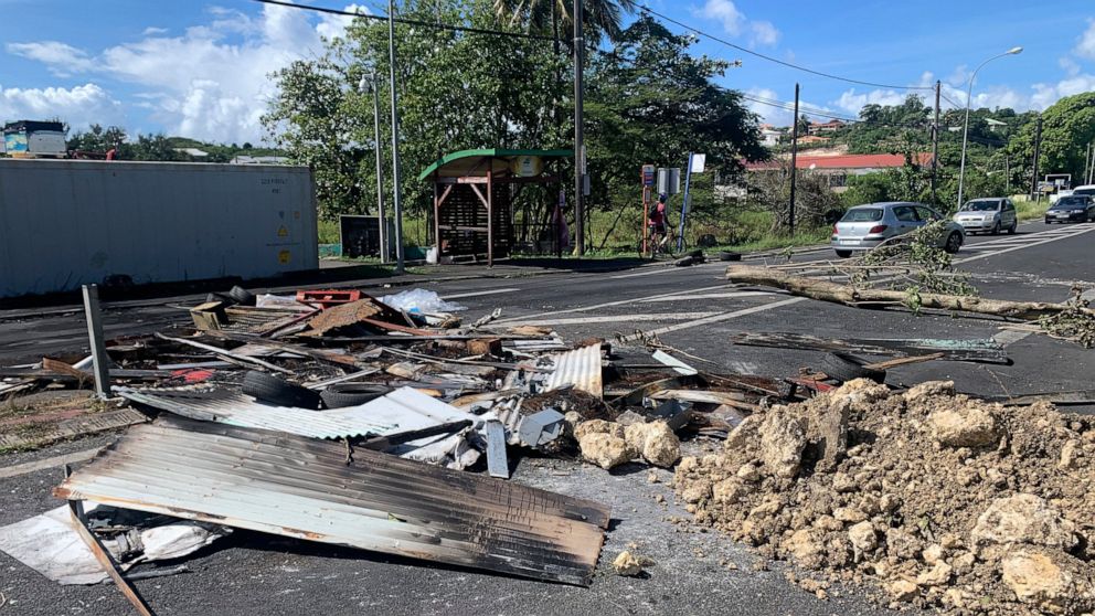 Amid riots, France to consider some autonomy for
Guadeloupe 1