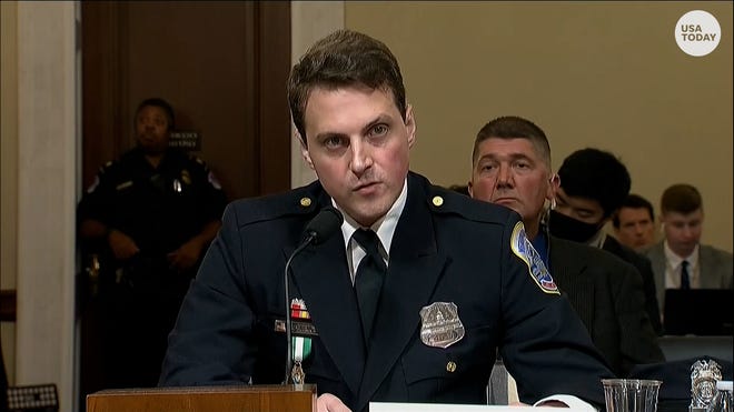 They were trusted to train law enforcement officers. But
they were members of an anti-government militia group. 1