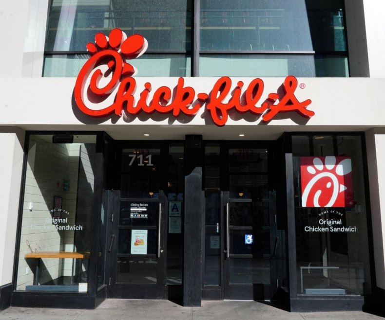 Which Restaurants Are Open on Thanksgiving? Hours for
Chick-fil-A, Red Lobster and Others 1