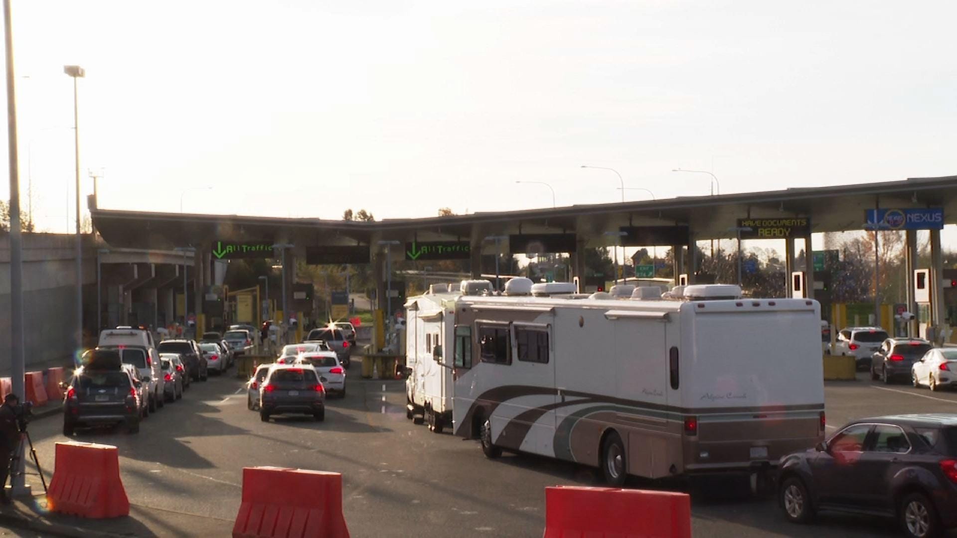 US reopens borders to vaccinated travelers 1 US reopens borders to vaccinated travelers 1