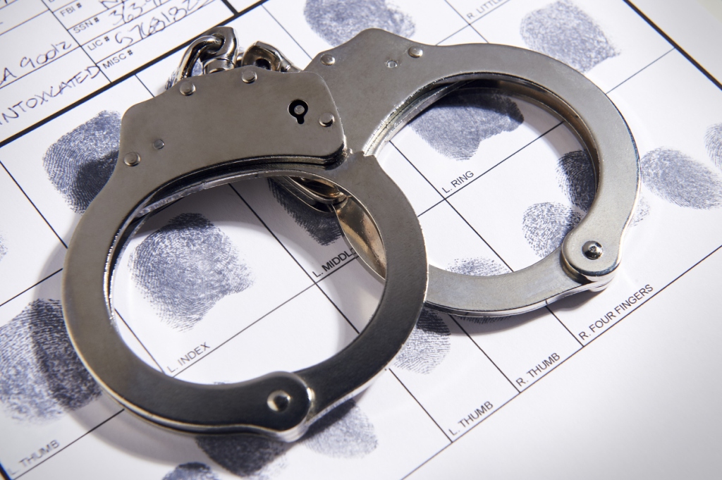 California teen accused of impersonating officer, conducting
traffic stop 1