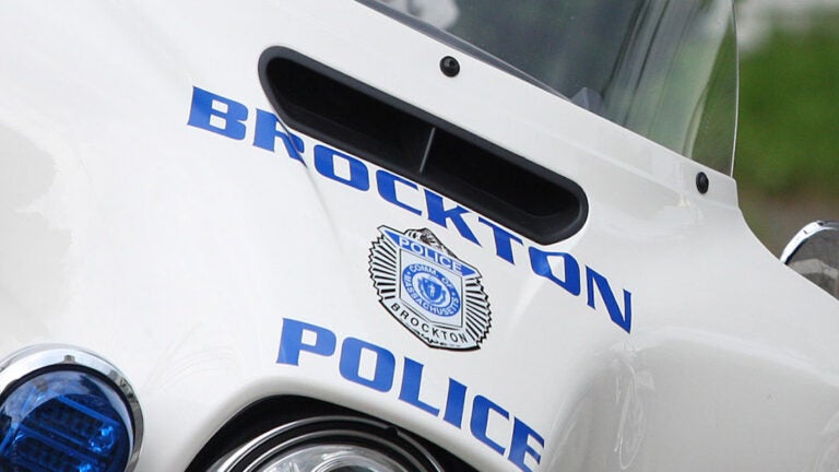Officer on leave after kneeling on student during
arrest 1