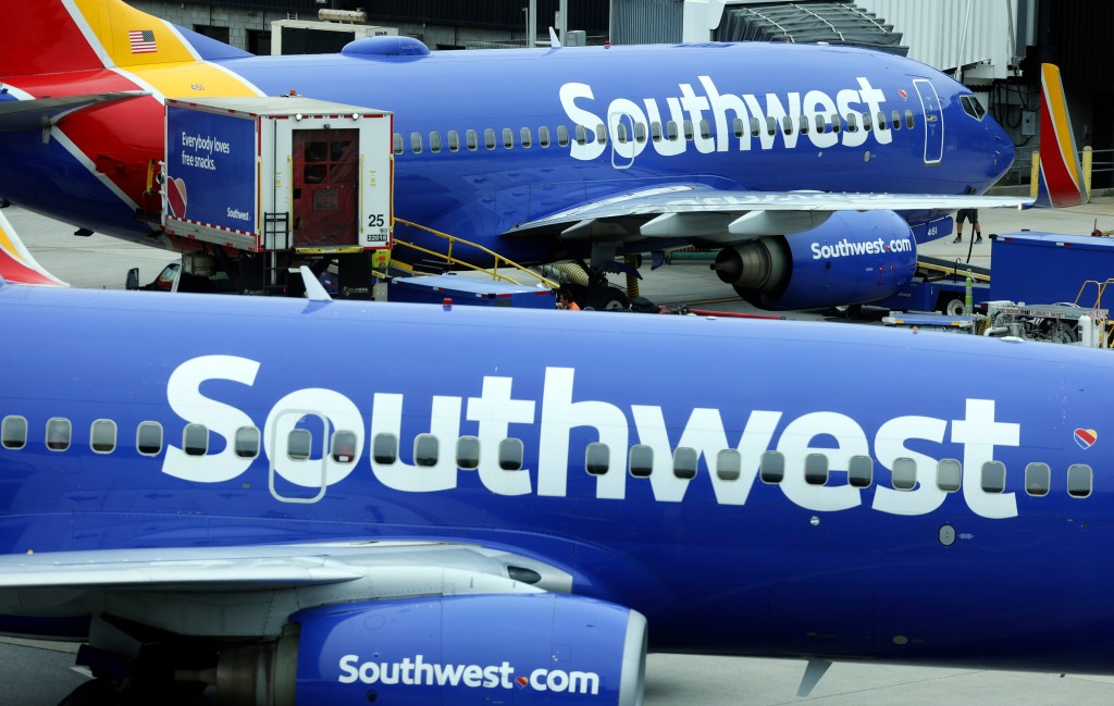 Southwest Airlines pilot cited in San Jose mask assault on
flight attendant 1