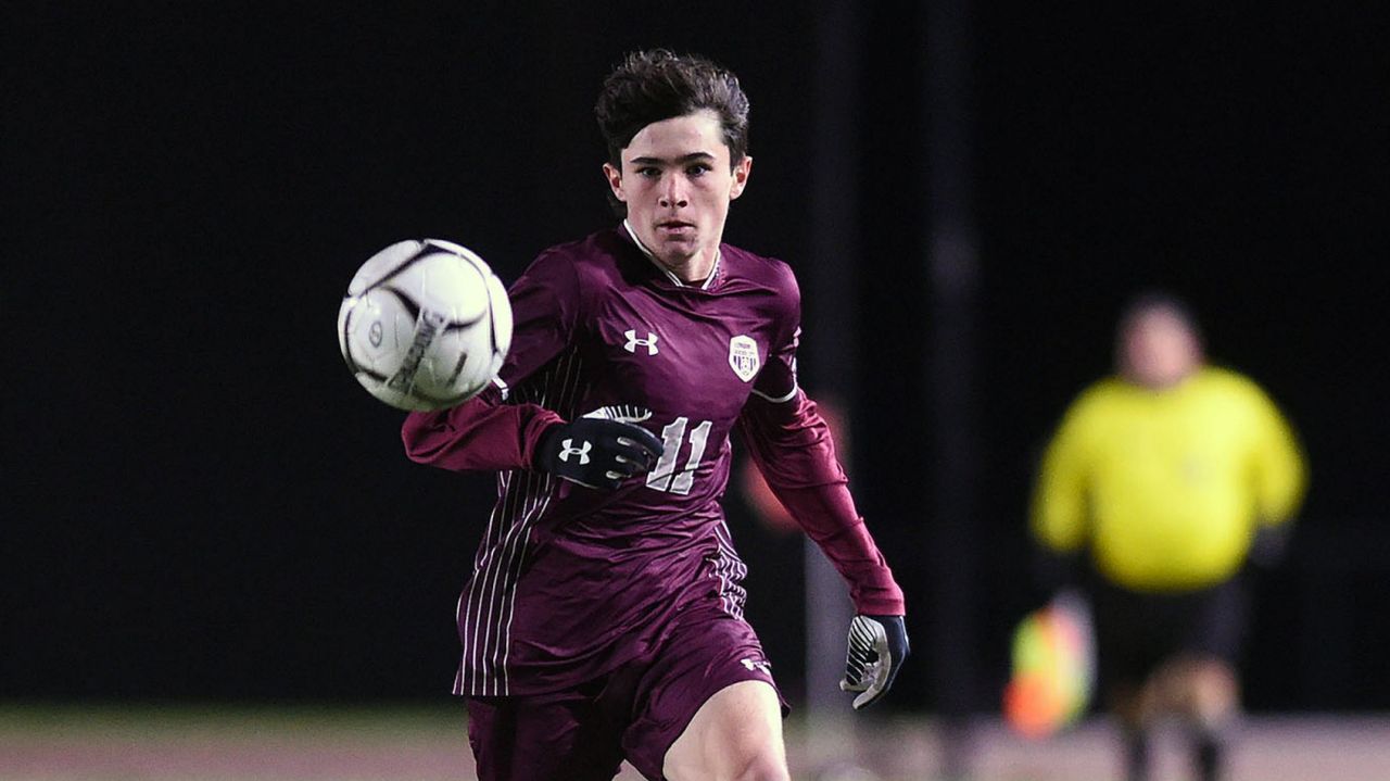 Finn Connolly gets bounce and boots Garden City to Nassau
Class A crown 1