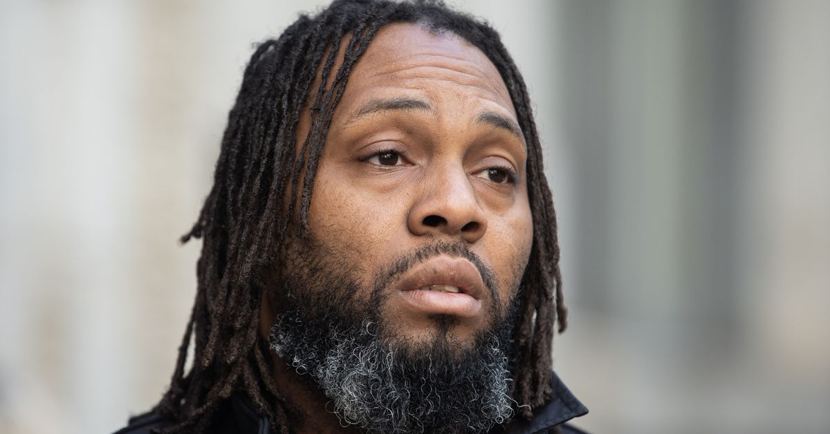 Officer in fatal shooting of Michael Craig faced firing
after 2016 incident 1