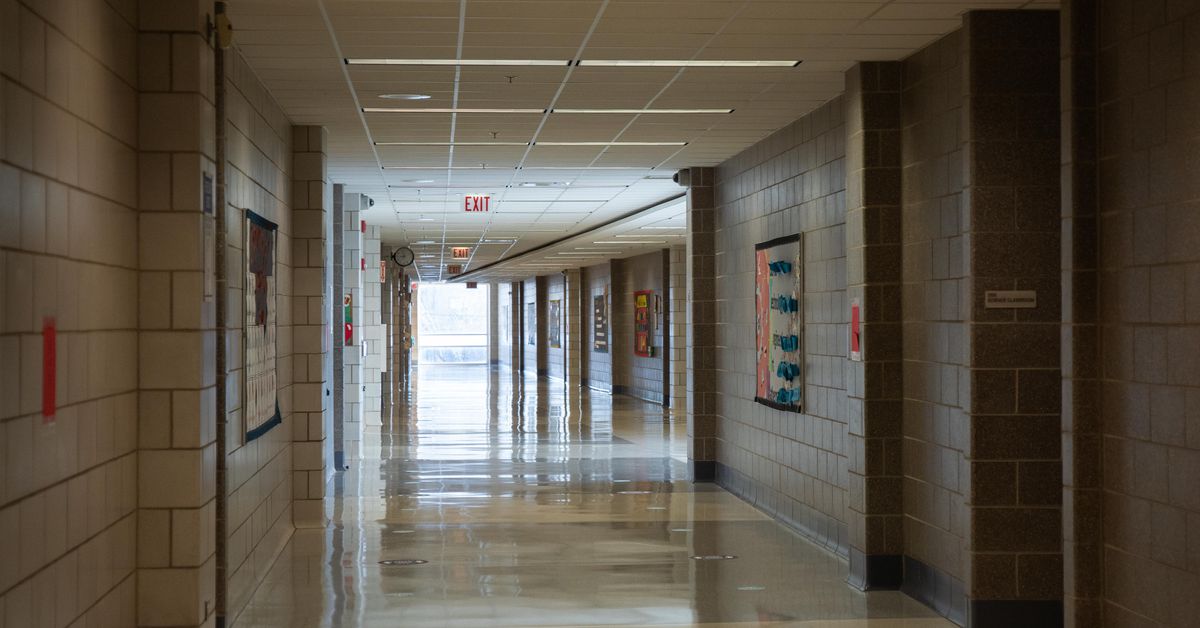 Families get late notice of canceled classes next week for
Evanston, Skokie students 1