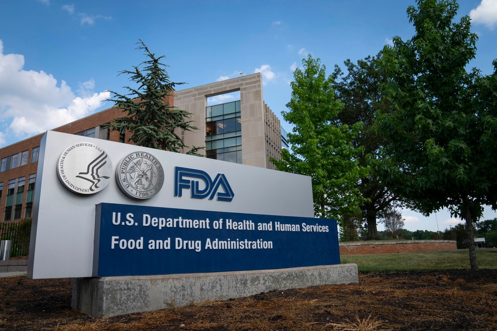 Pfizer, US gov sign $5 billion deal for possible COVID-19
treatment 1