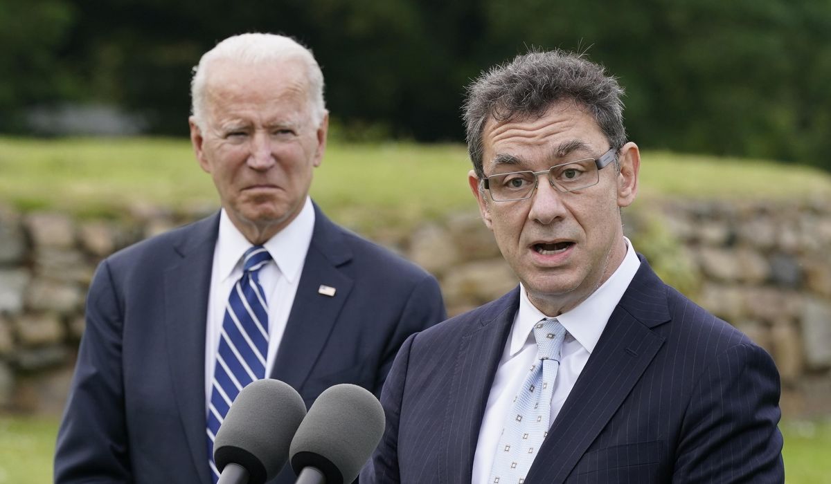 Pfizer CEO Albert Bourla: Peddlers of false COVID-19 info
are 'criminals' 1