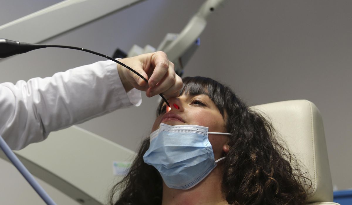 Researchers estimate more than 1 million with COVID-19 in
the U.S. experience lasting loss of smell 1
