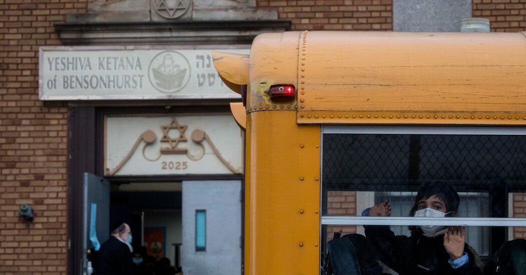 How Will N.Y. Religious Schools Respond to a Vaccine
Mandate? 1