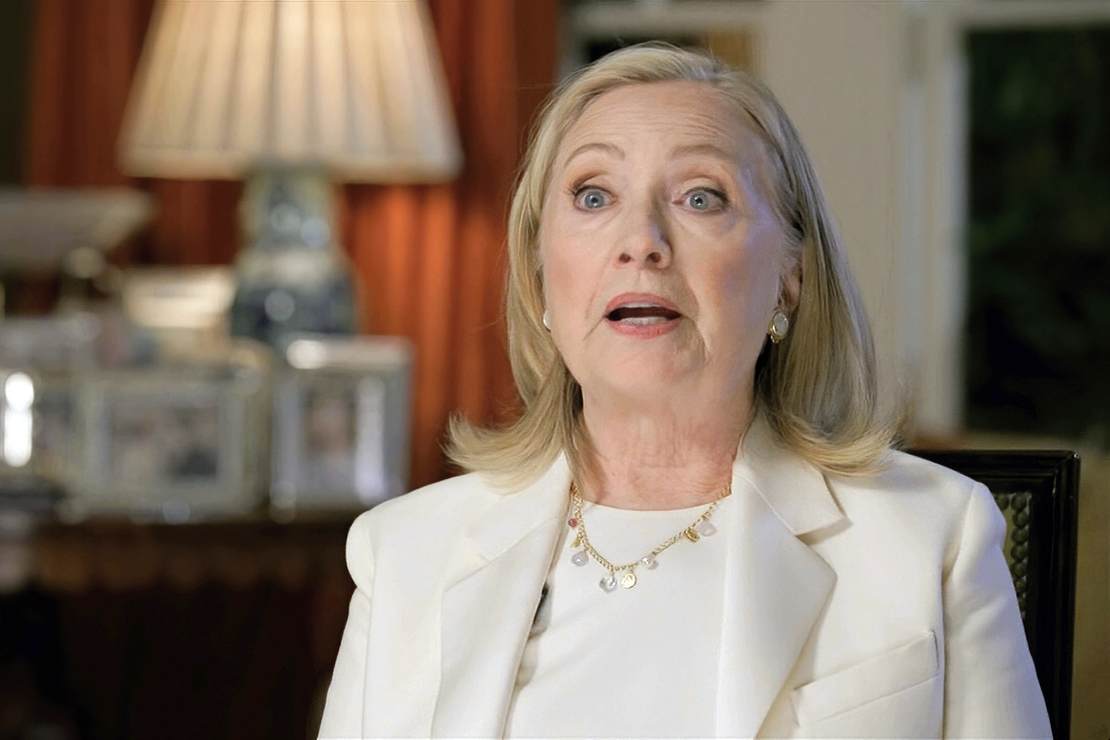 Schadenfreudelicious: Hillary Weeps Through Her Wine Haze
While Reading 2016 Victory Speech for 'MasterClass' 1