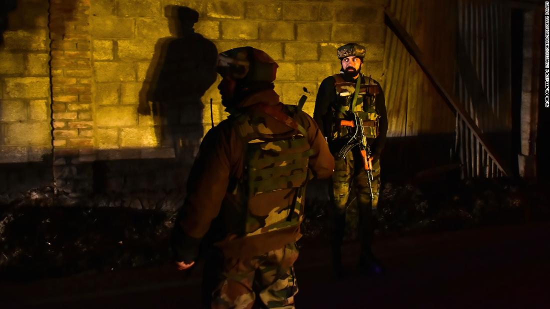 Militant attack in India's Srinagar kills three police
officers, injures 11 1