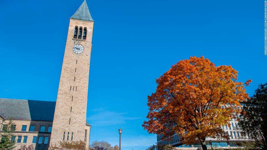 Cornell University shuts down Ithaca campus after surge of
nearly 500 Covid-19 cases 1