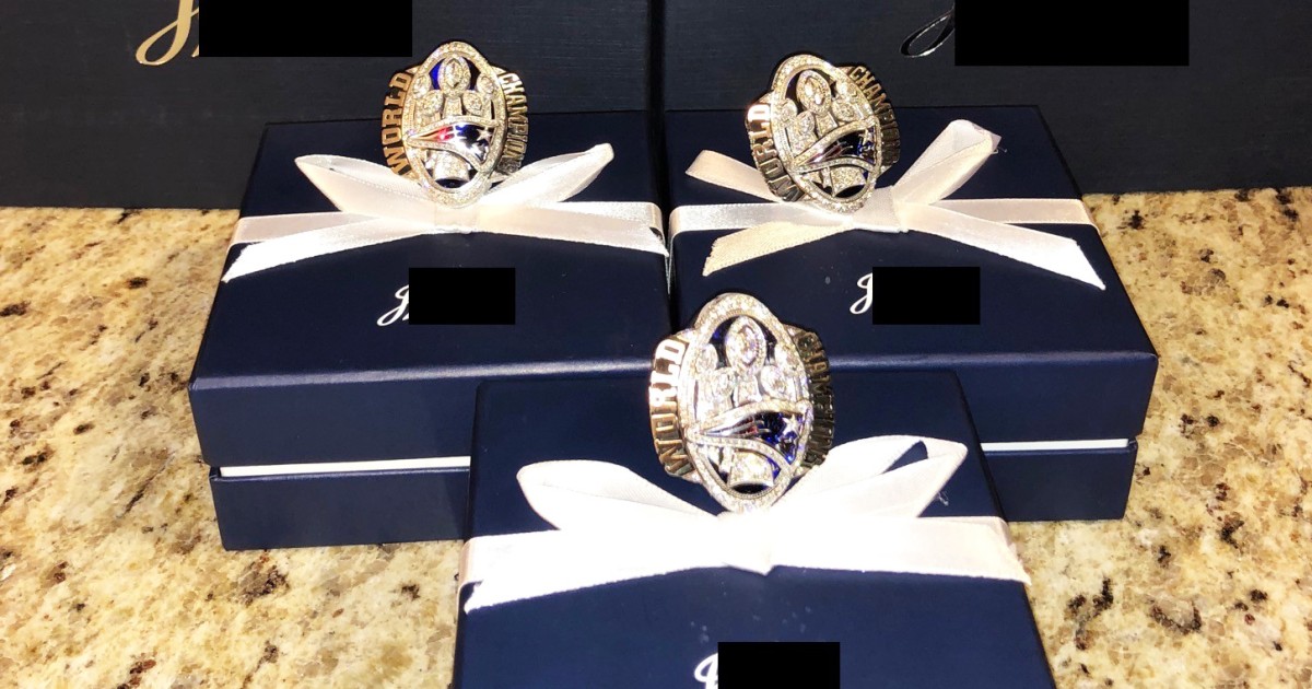 Man admits impersonating New England Patriots player to
obtain Super Bowl rings 1