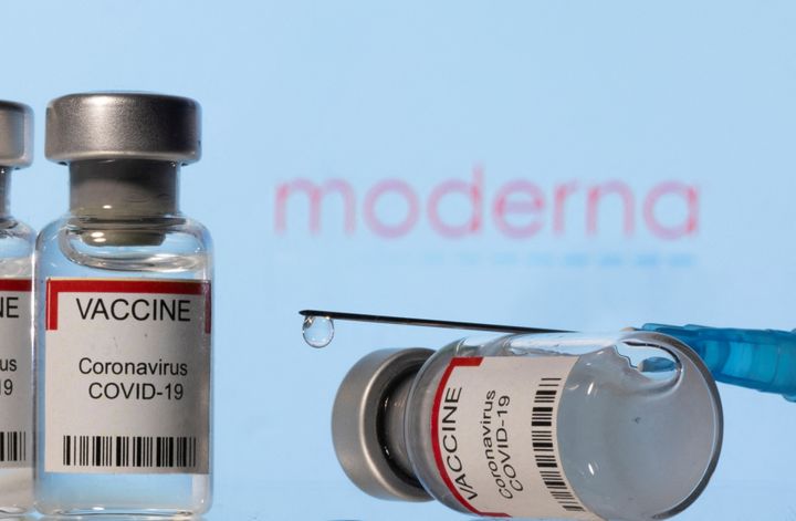 Moderna Says Its COVID-19 Booster Protects Against
Omicron 1